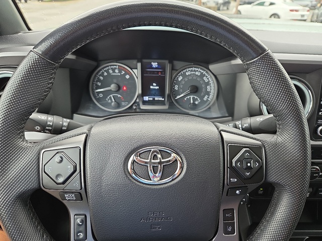 2021 Toyota Tacoma 4WD 5ft Bed photo
