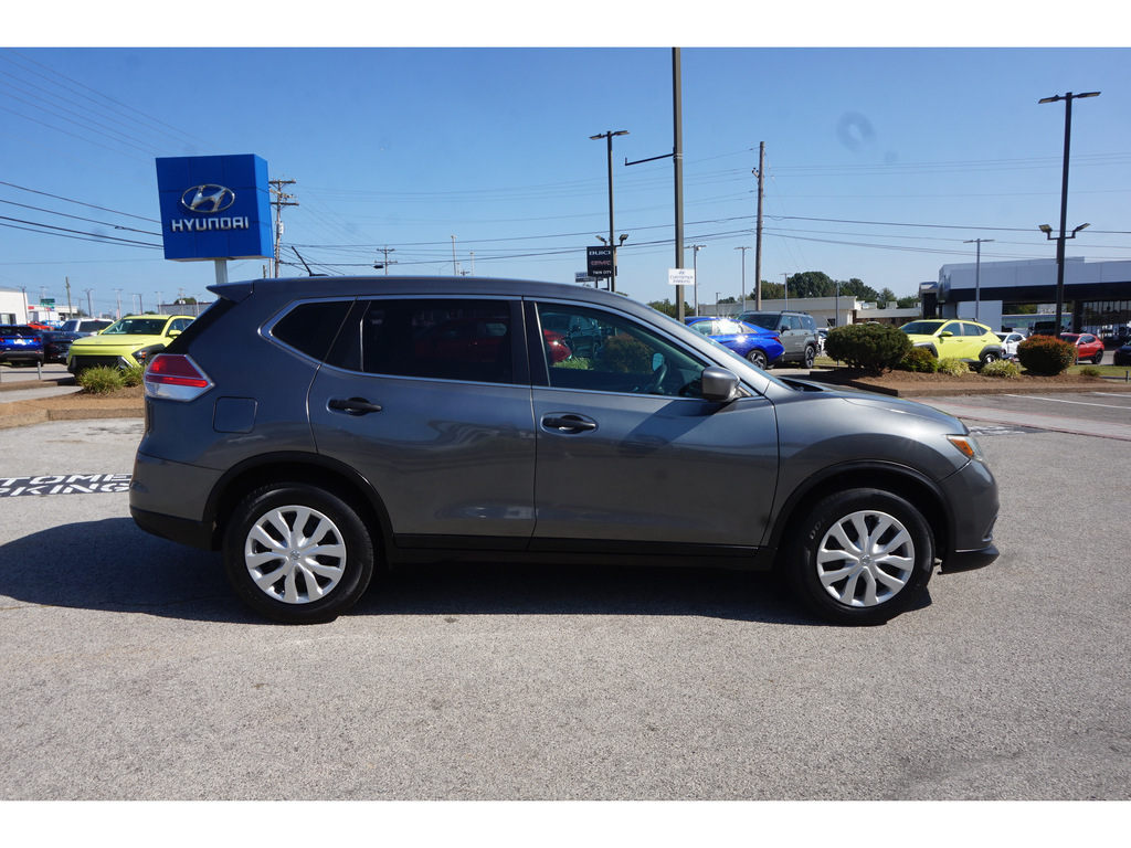 2016 Nissan Rogue S FWD 3