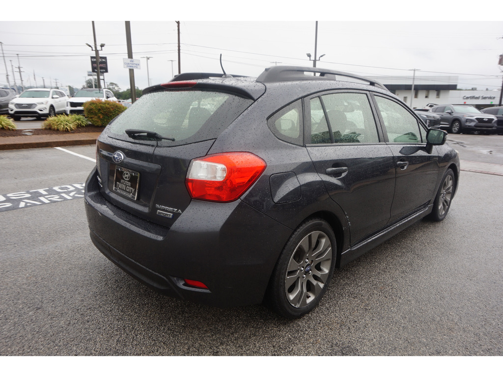 2016 Subaru Impreza 2.0i Sport Premium 4